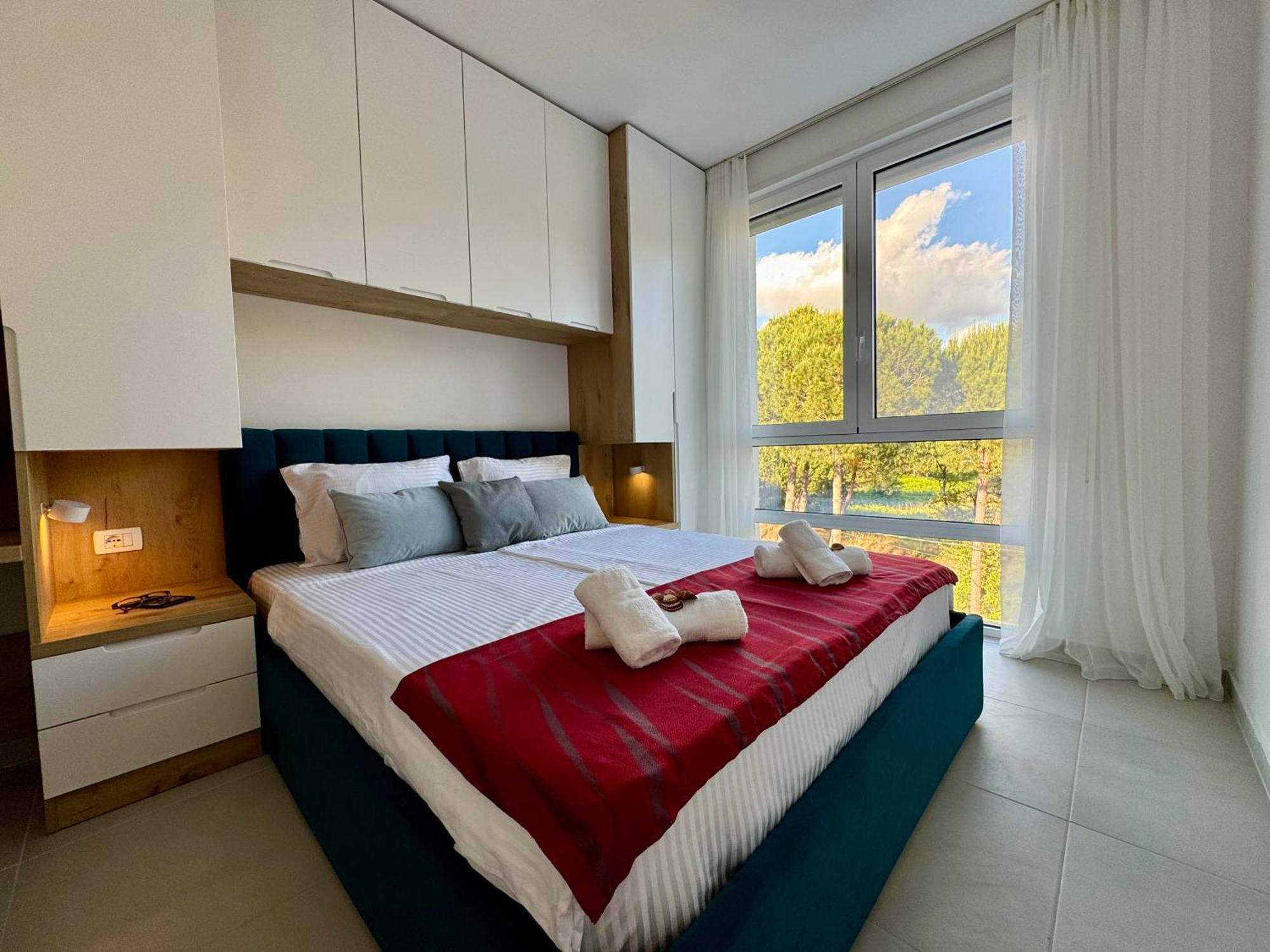M&E Premium Apartments - San Pietro Дуррес Экстерьер фото