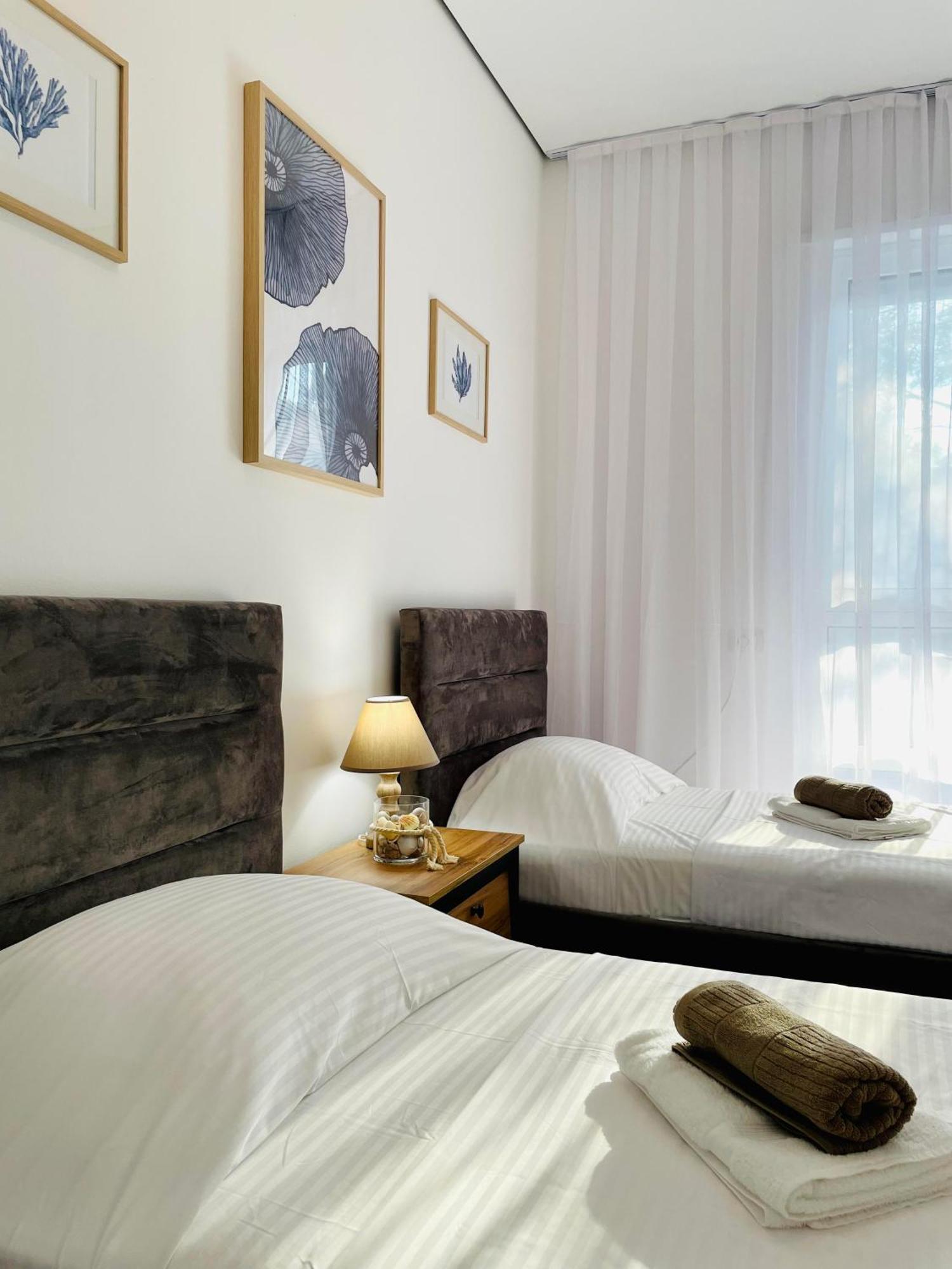M&E Premium Apartments - San Pietro Дуррес Экстерьер фото